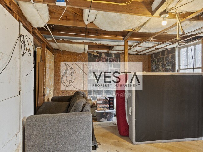 Building Photo - 118 Pine Hill Dr