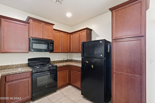 Building Photo - 6737 S Cut Bow Dr