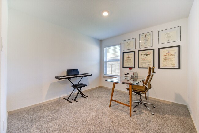 Building Photo - 4006 Elk Crk Ct