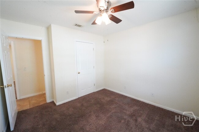 Building Photo - 127 Bluelake Blvd