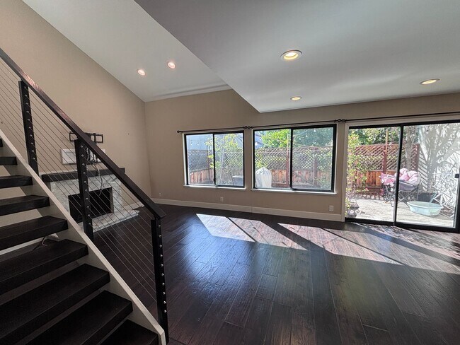 Building Photo - ALMADEN VALLEY-Beautifully upgraded 3-bedroom, 2.5-bath end-unit townhome