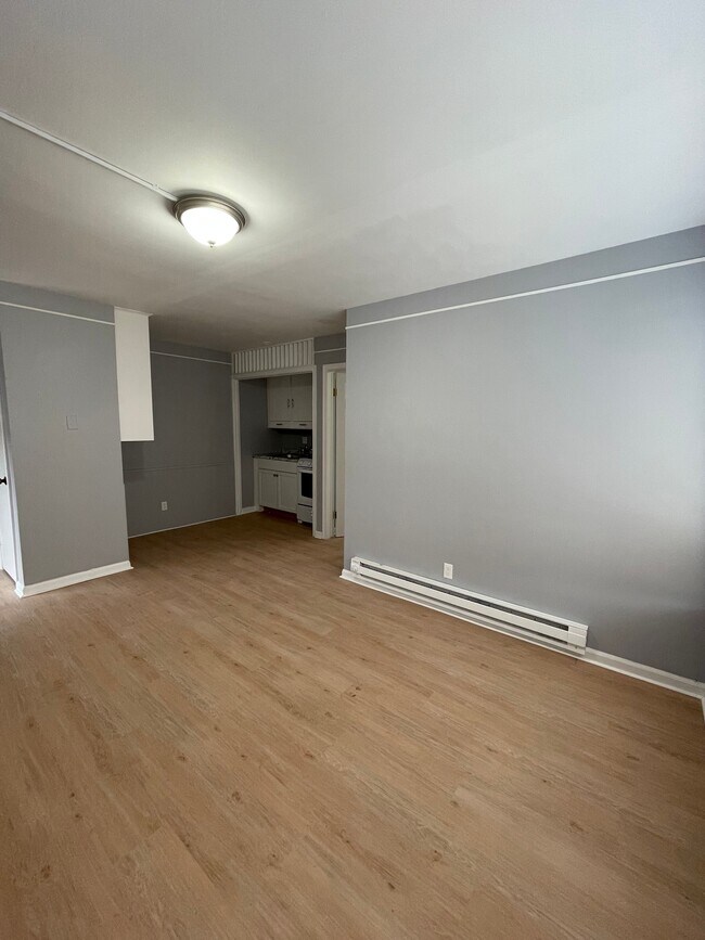 Building Photo - Beaconsfield Apartments