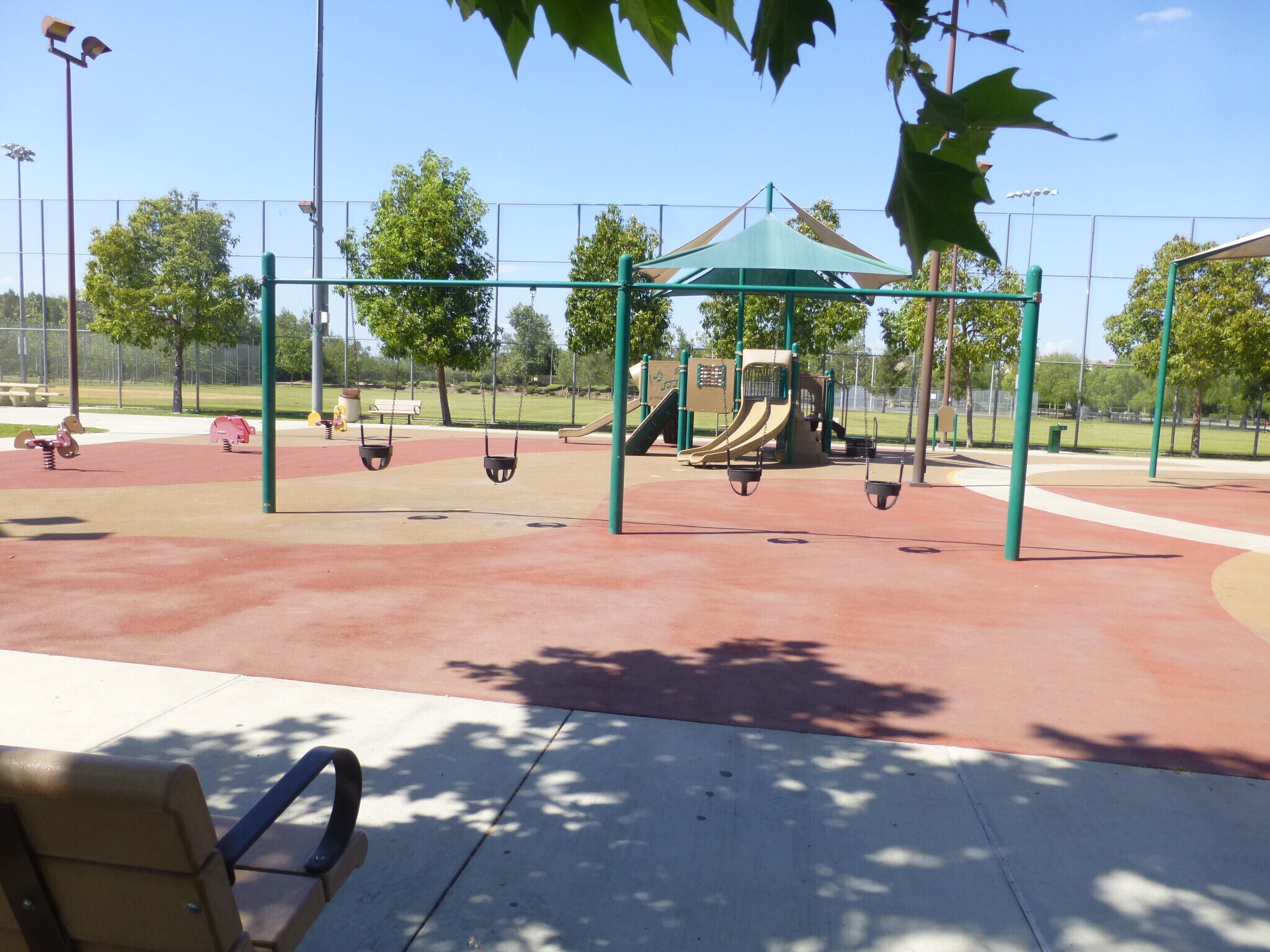 Building Photo - 416 W Linden Dr