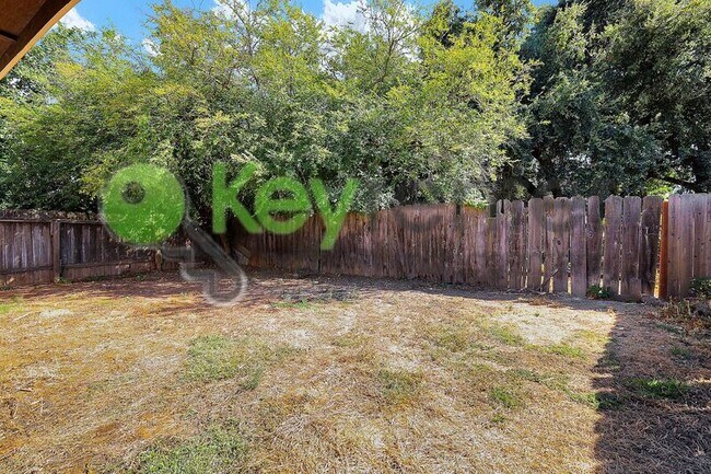 Building Photo - 2776 Kerria Way