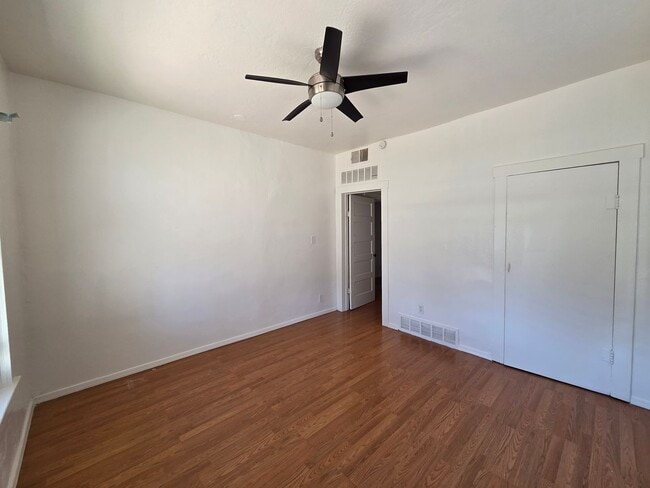 Building Photo - Phoenix 3 Bed/2 Bath