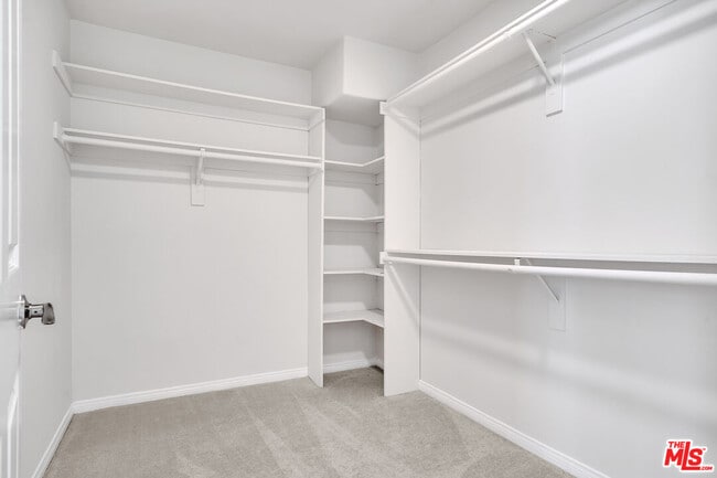 Building Photo - 2050 S Bentley Ave