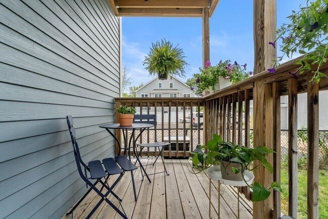 Building Photo - 19 Harrison St