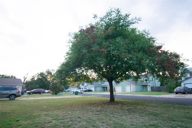 Building Photo - 8807 Springmail Cir