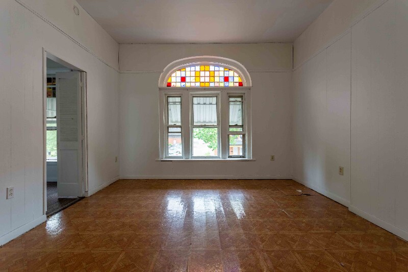 Building Photo - 1660 Iowa St