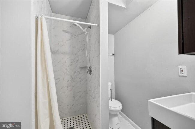 Building Photo - 9518 Miranda Ct