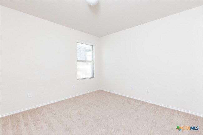 Building Photo - 3903 Endicott Dr