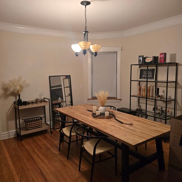 Building Photo - 4037 N Long Ave