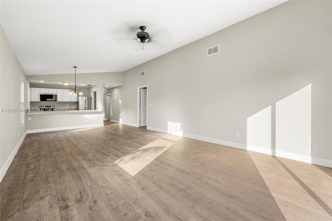 Building Photo - 4779 SE Salvatori Rd