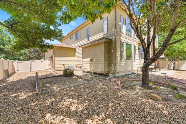 Building Photo - Wonderful home located in Broomfield with ...