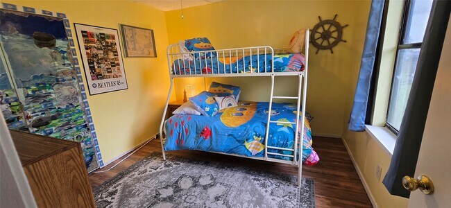 Building Photo - 17018 Water Oak Dr