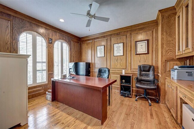 Building Photo - 618 Timber Cir