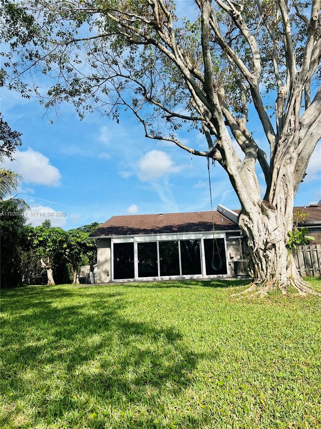 Building Photo - 1070 NW 53rd St