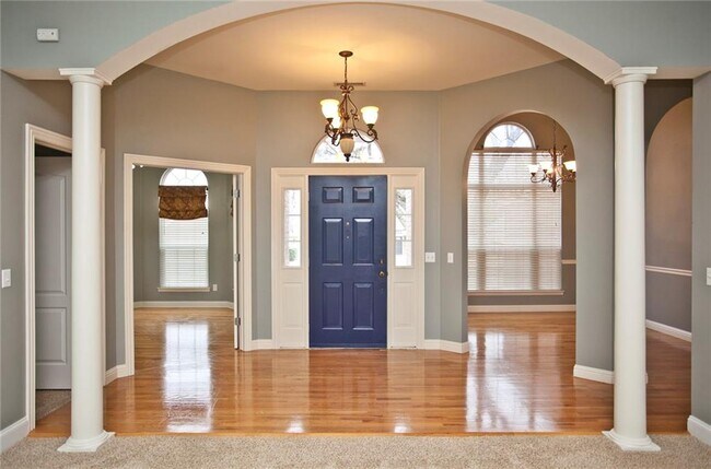 Building Photo - 5304 S 44th St