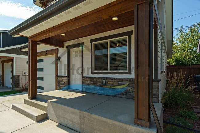 Building Photo - Craftsman-Style Home in Coeur d'Alene with 2 Bedrooms, 1.5 Bathrooms!
