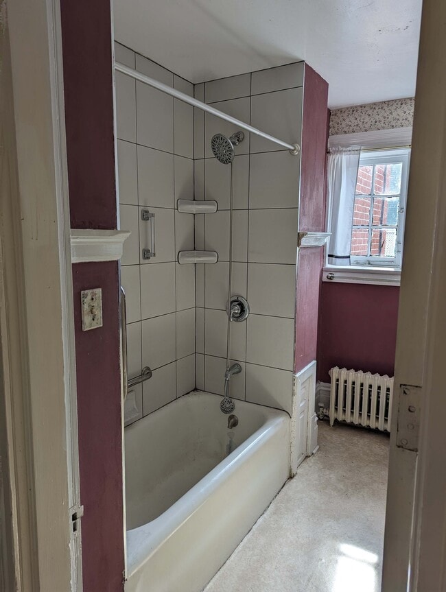 Bathroom1 - 402 N Main St