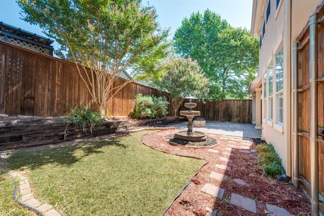 Building Photo - 1404 Clearwater Ct