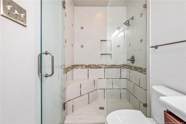 Building Photo - 2818 Millbrook Rd