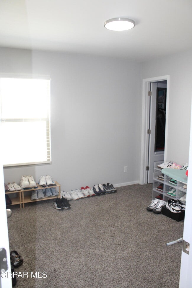Building Photo - 640 Paseo Dulce Ave