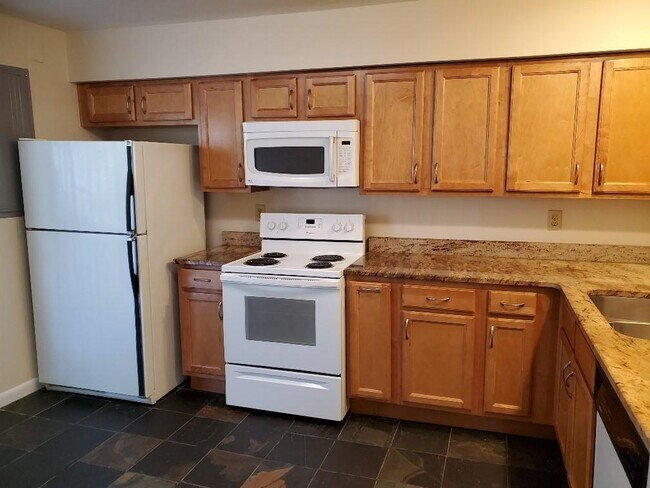 Building Photo - 1247 Druid Knoll Dr NE