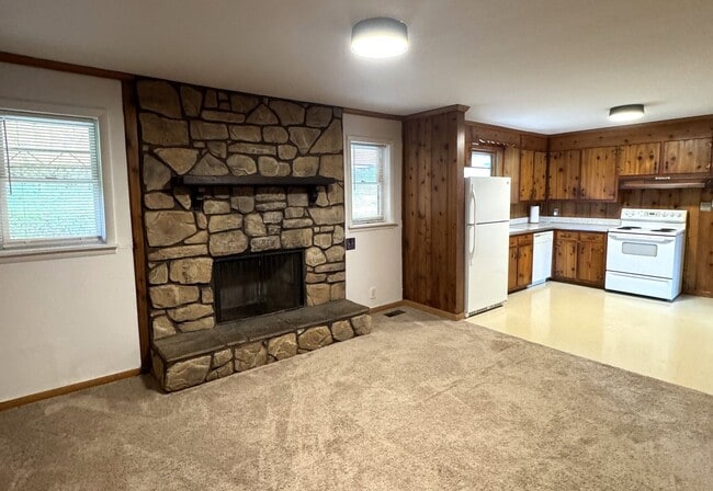 Building Photo - Excellent 2 Bedroom Home in East Nashville!