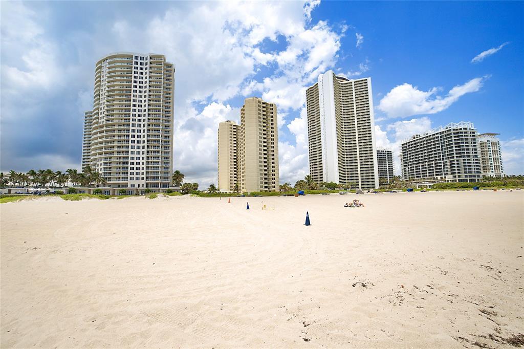 Building Photo - 2800 N Ocean Dr