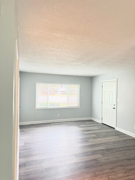 Building Photo - 3415 Gilmer Ct