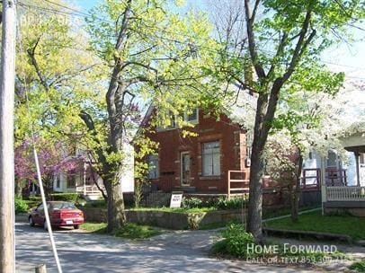 Primary Photo - 355 S Broadway Park