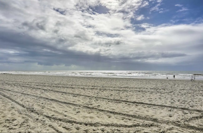 Building Photo - 614 3rd Ave S