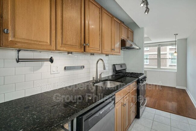 Building Photo - 1810 Rittenhouse Square