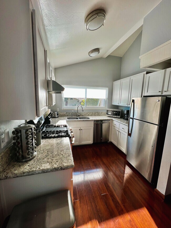 Building Photo - 1990 Dolphin Dr