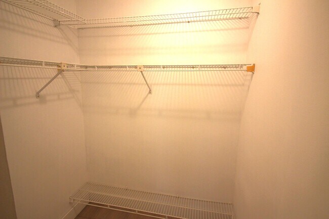 Building Photo - 2900 Olivewood Terrace