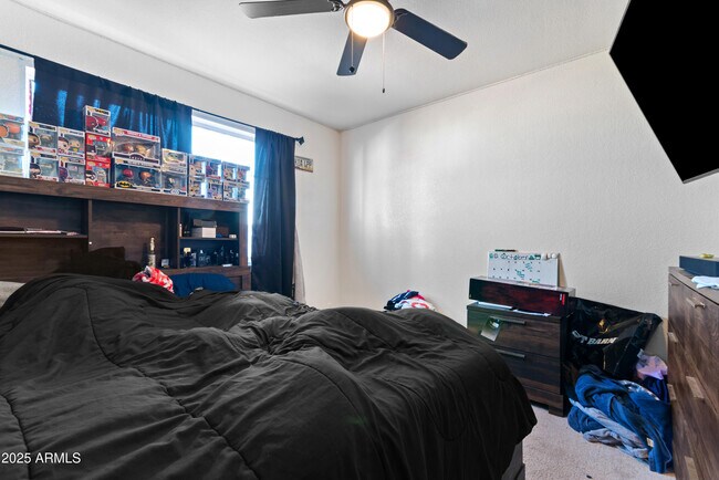 Building Photo - 5546 W Encanto Blvd