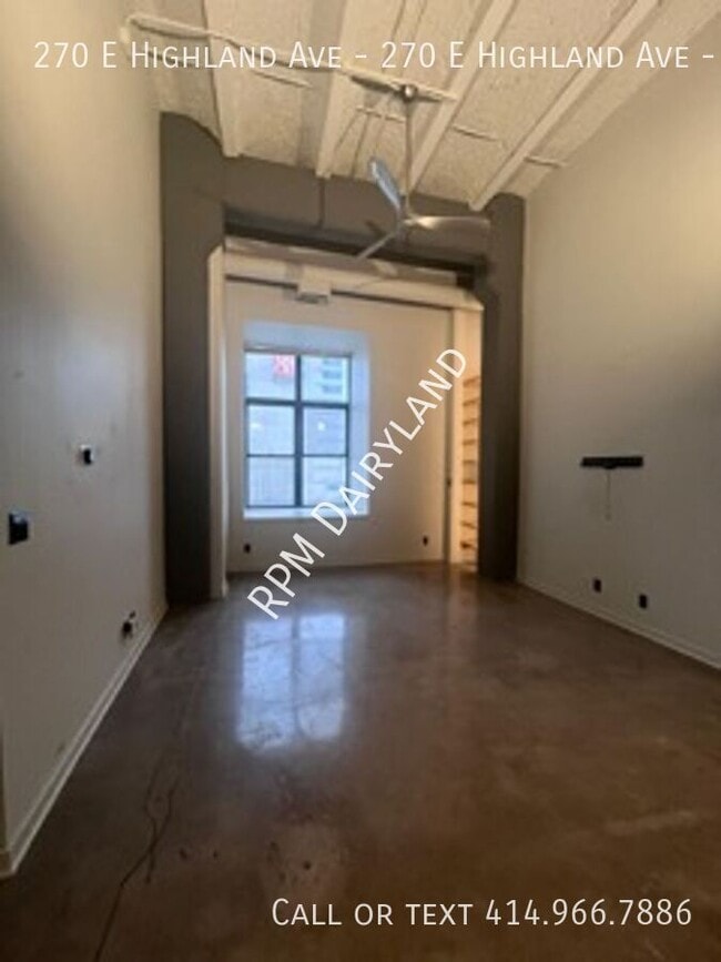 Building Photo - 270 E Highland Ave