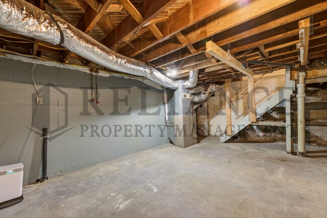 Building Photo - 224 1/2 N Minnesota Ave
