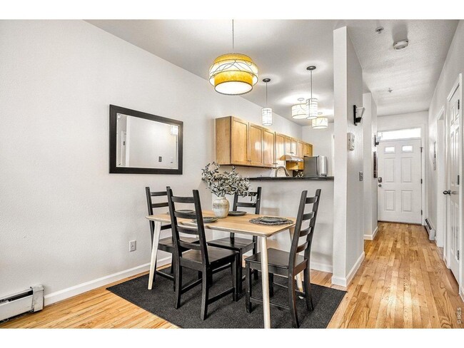 Building Photo - 2 Bed 2 Bath Condo In the Heart of Downtown Boulder!