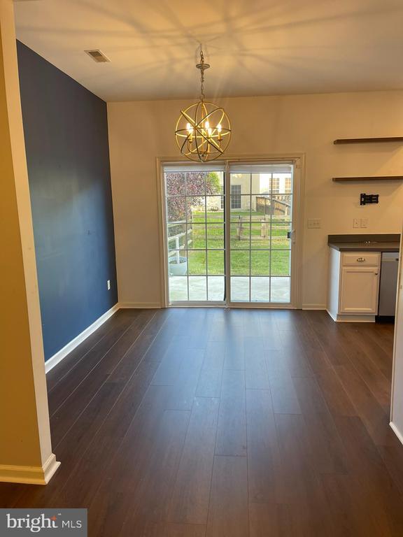 Building Photo - 310 Norwalk Way