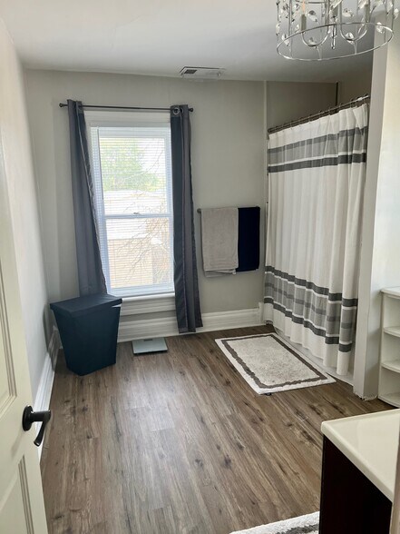 Bathroom - 309 May St