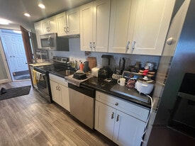 Building Photo - 7 Denby Rd