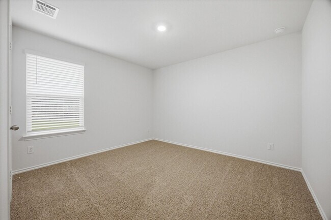 Building Photo - 2307 Albert Ln