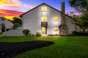 Building Photo - 99 Thoreau Dr