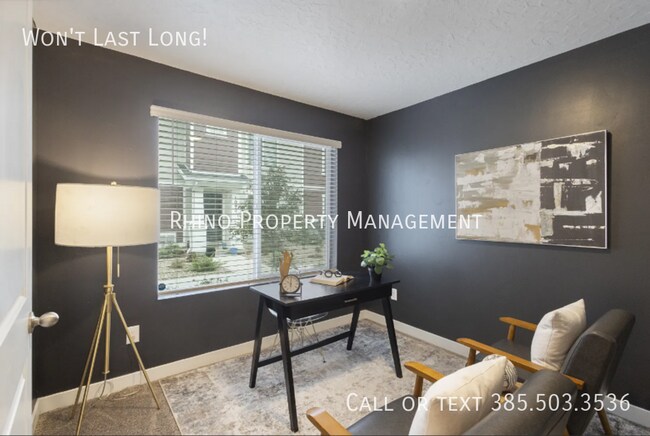 Building Photo - 1092 E Vessel Ct