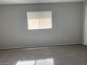 Building Photo - 309 SW 3rd Pl