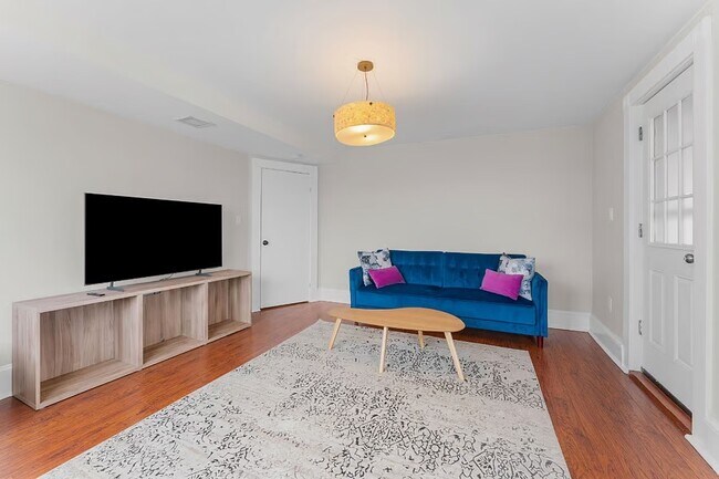 Building Photo - 59 Coral Ave