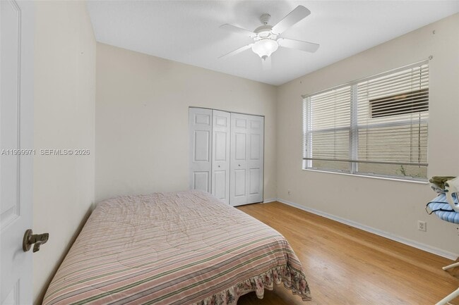 Building Photo - 7363 Via Luria