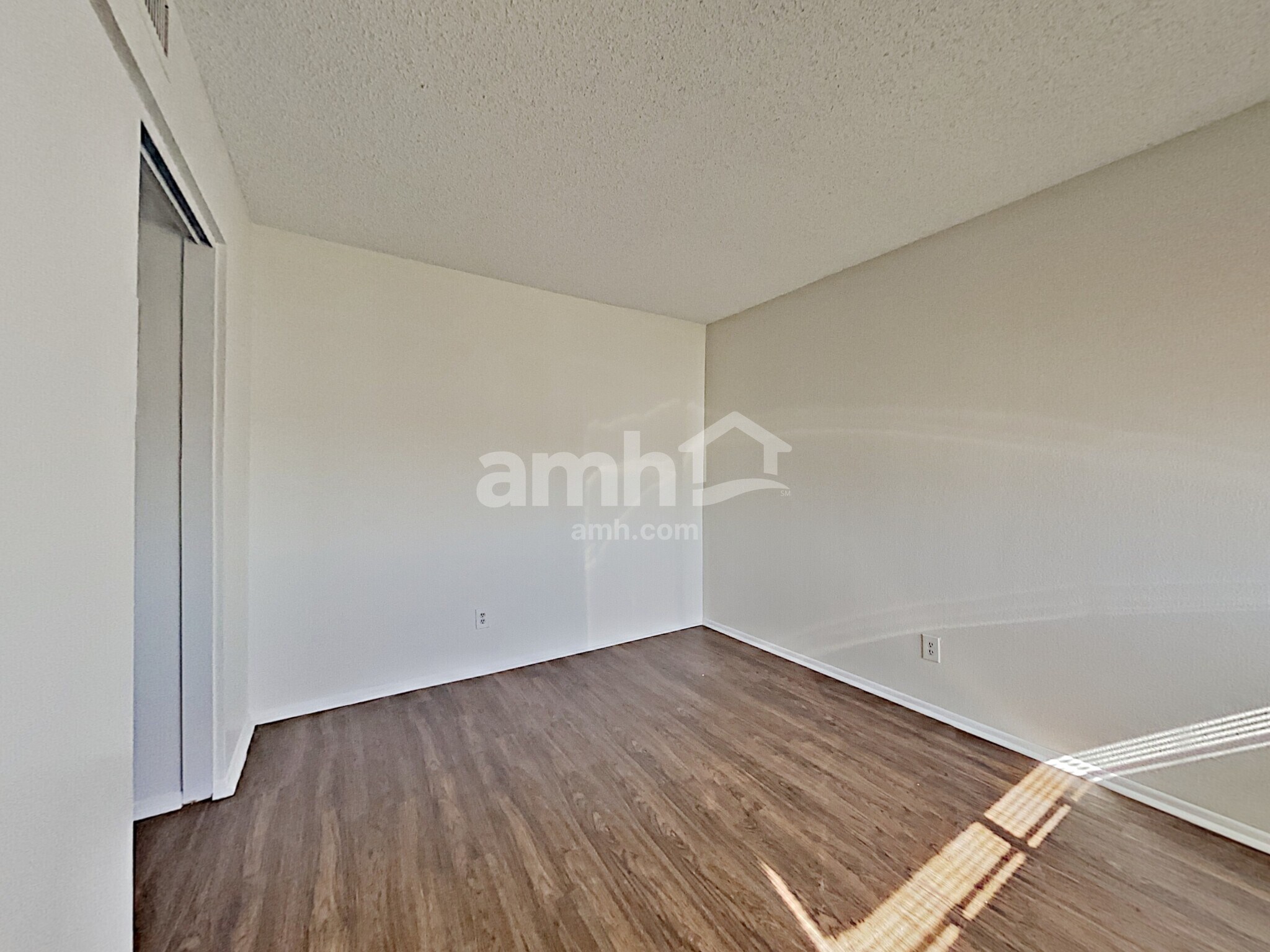 Building Photo - 4508 E Monte Way